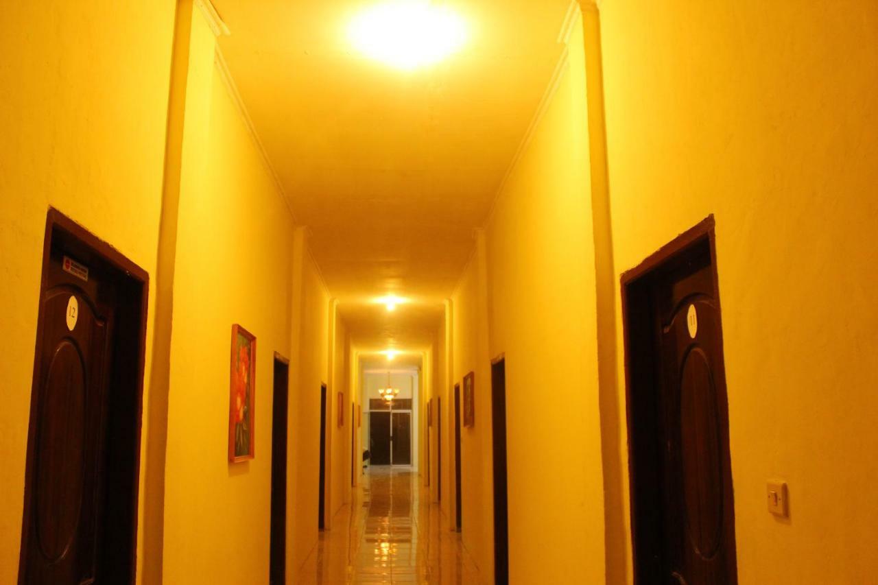 Hotel Mathilda Maumere Zewnętrze zdjęcie
