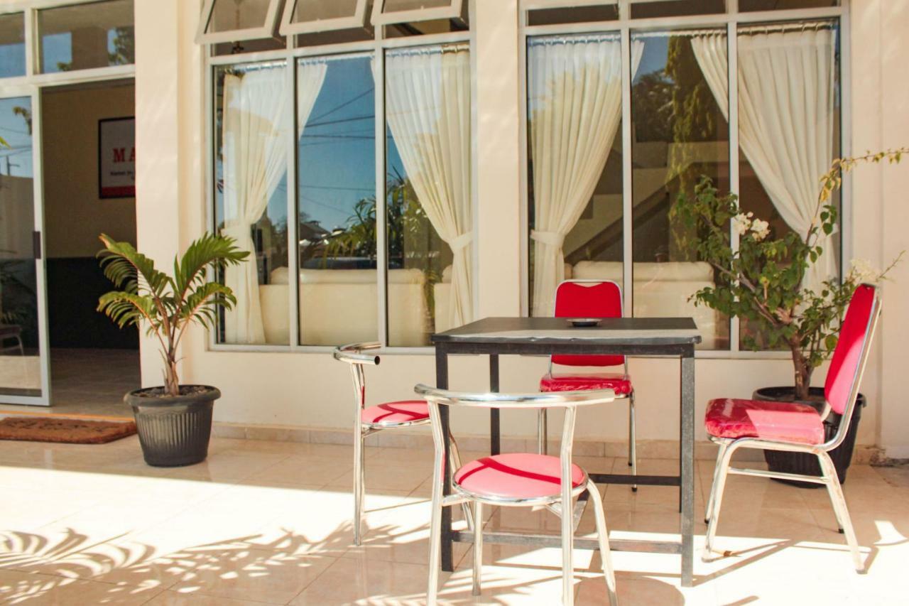 Hotel Mathilda Maumere Zewnętrze zdjęcie